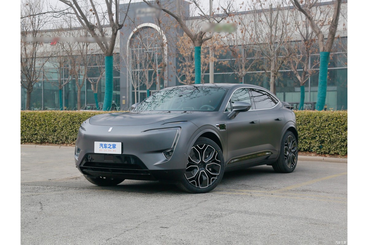 AVATR 11 90 kWh 4WD LUXURY EDITION