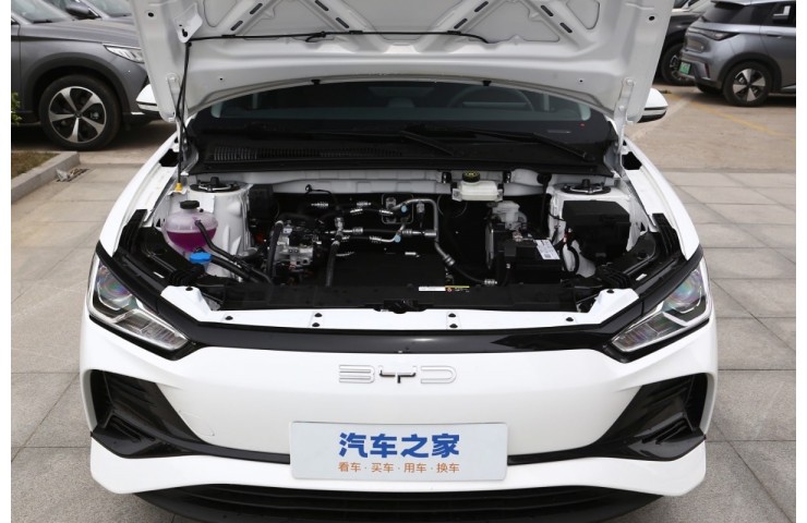 BYD 2023 e2 BASE 43.2 kWh 
