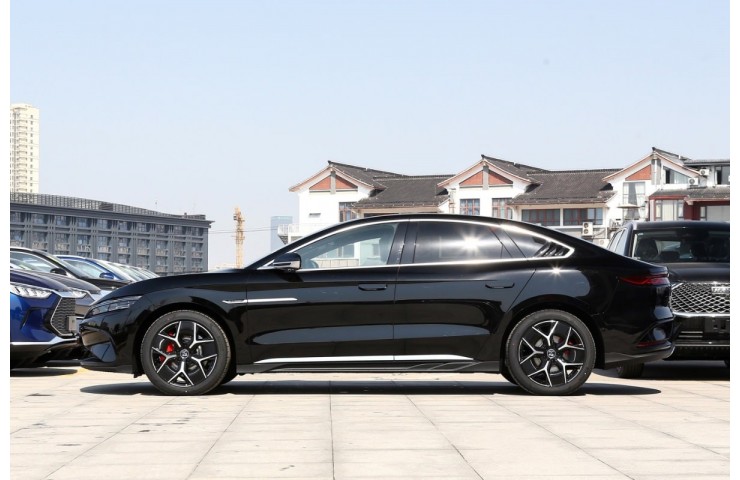BYD HAN FLAGSHIP 2WD 715KM 85 KWT