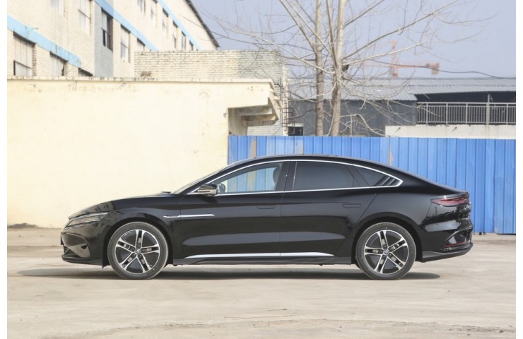 BYD HAN PRESTIGE 2WD 605 KM 72 KWT