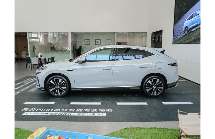DENZA N7 630 km 91.3 kWh TOP 4WD