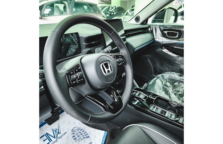 HONDA e:NS1 SUBTOP 68,8 kWh 