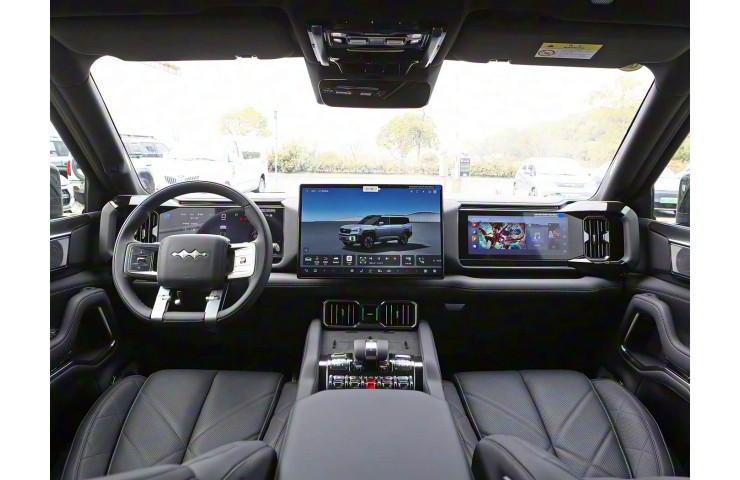 FCB Leopard 8 Luxury 6