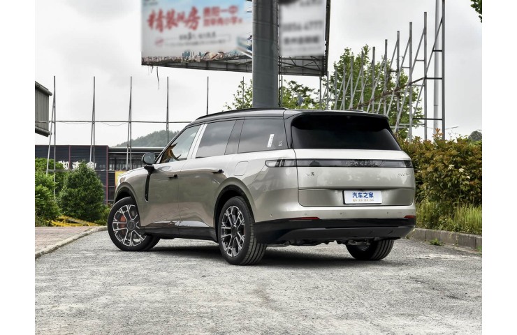 Lynk&Co 900 1.5T Ultra