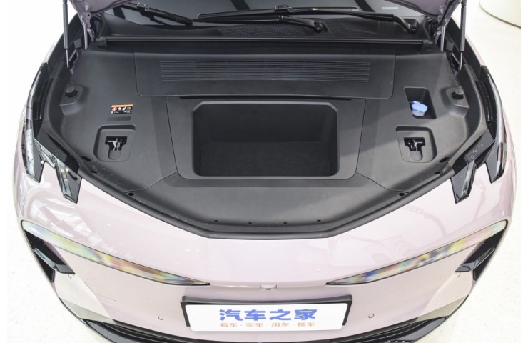 ZEEKR X  4 seat RWD