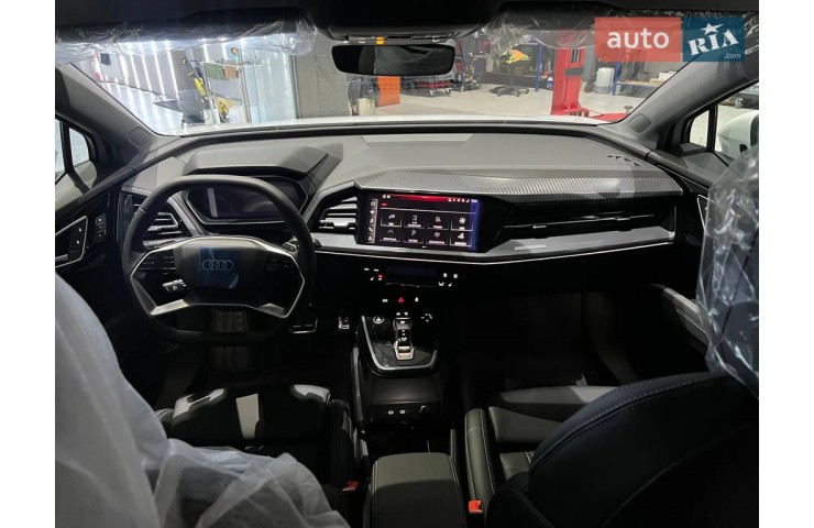AUDI Q4 E-TRON 40 2WD BASE