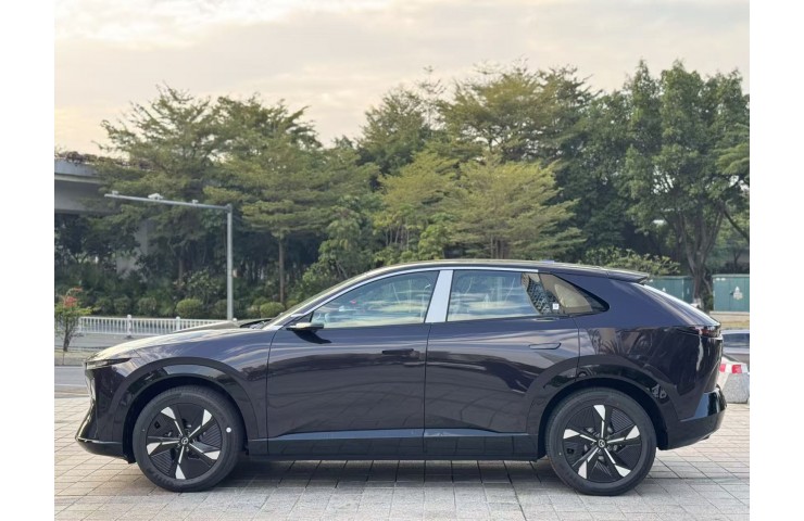 Mazda EZ-60 DM 200KM Air