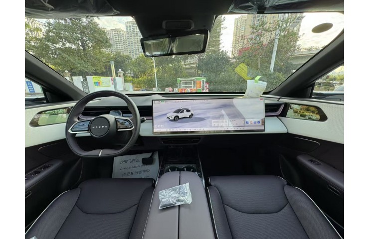 Mazda EZ-60 DM 200KM Air