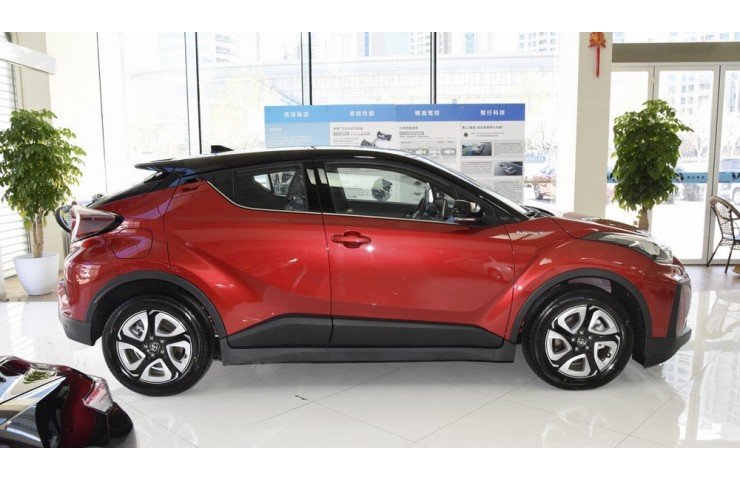TOYOTA C-HR EV Middle Version