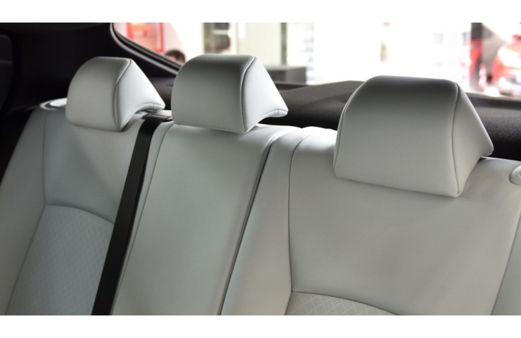 TOYOTA C-HR EV Middle Version