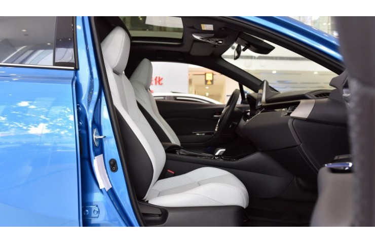 TOYOTA C-HR EV Middle Version