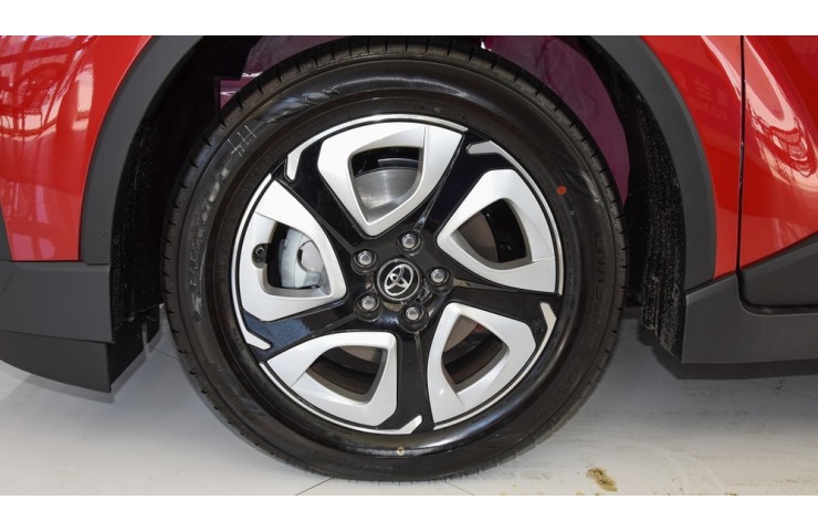TOYOTA C-HR EV Middle Version