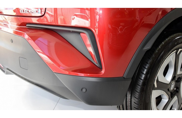 TOYOTA C-HR EV Middle Version