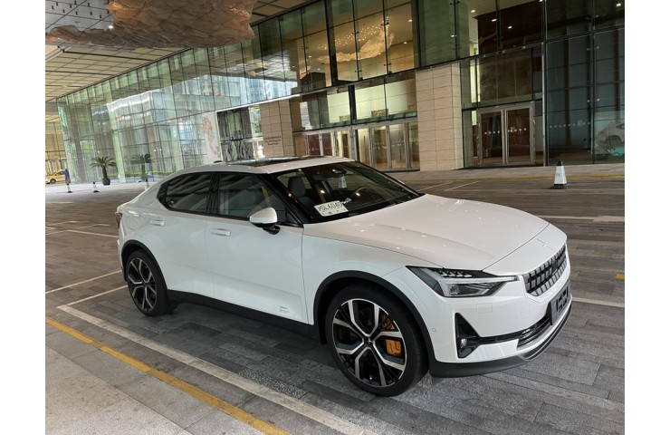 Polestar 2 Launch Edition 